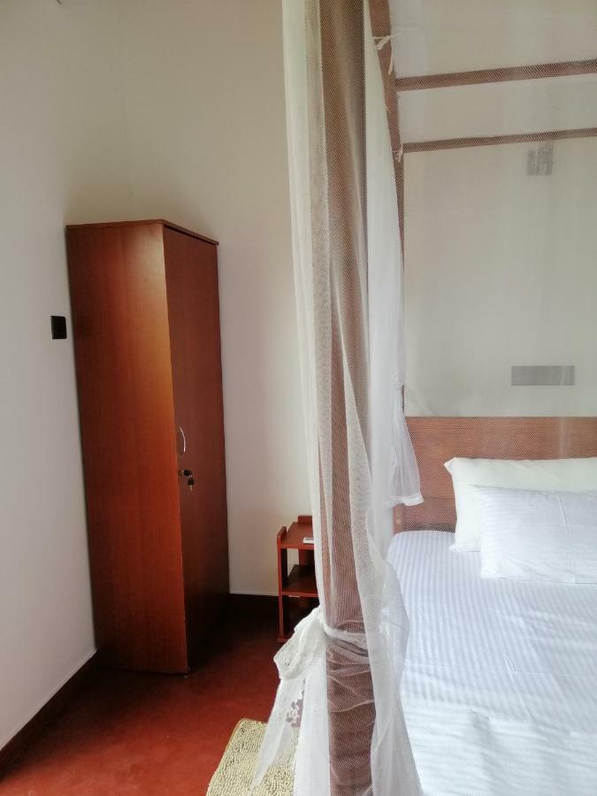 Top Mount Villa Hikkaduwa Ngoại thất bức ảnh